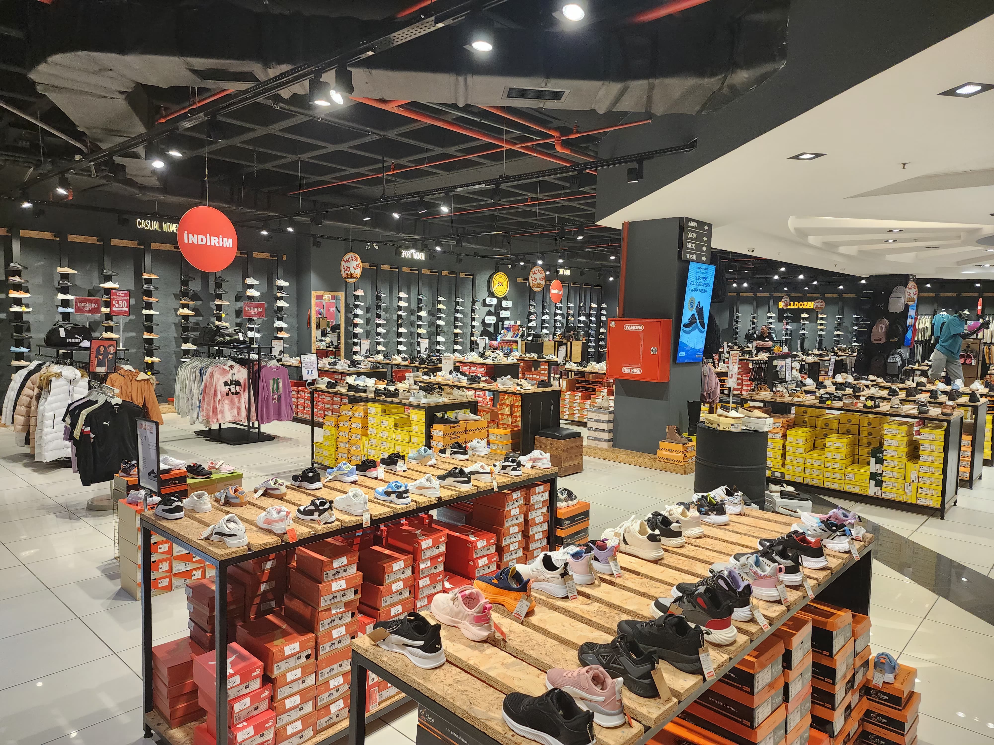 Sporstok Bursa As AVM Mağazası