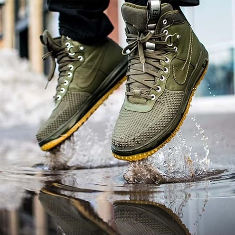 Show Waterproof Sprey