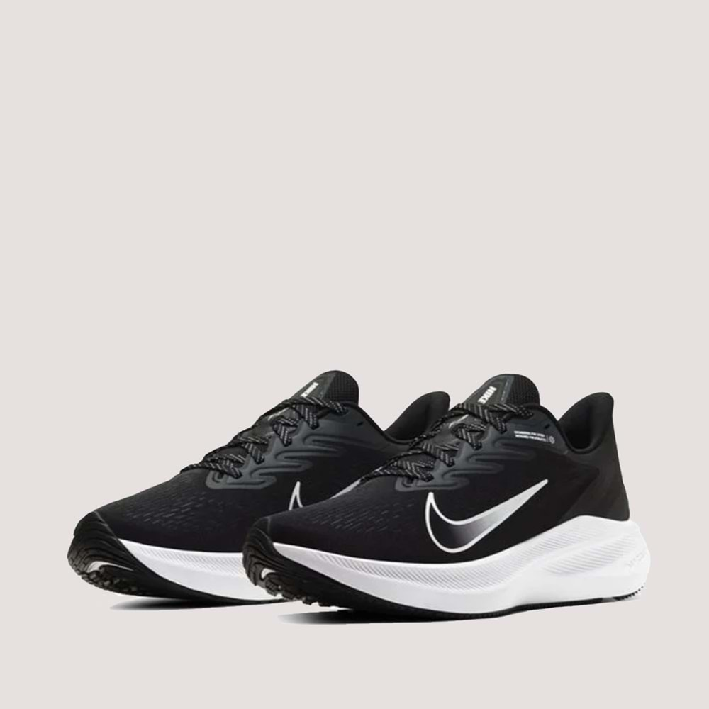 Nike Air Zoom Winflo 7 Spor Ayakkabı - Siyah-Beyaz - 40