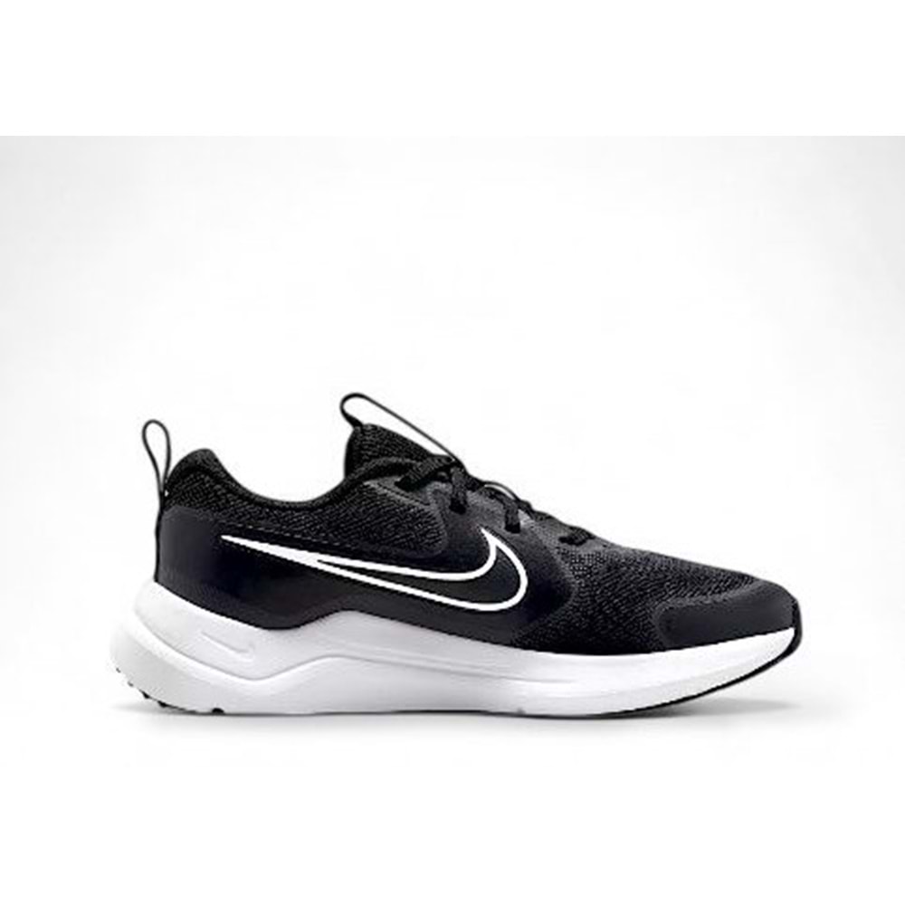 Nike Cosmic Runner Çocuk Spor Ayakkabı - Siyah-Beyaz - 30