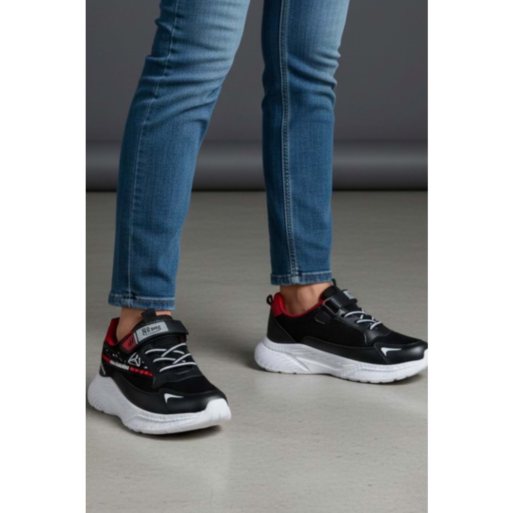 Çocuk Spor Ayakkabı 3416 - Siyah-Kırmızı - 31