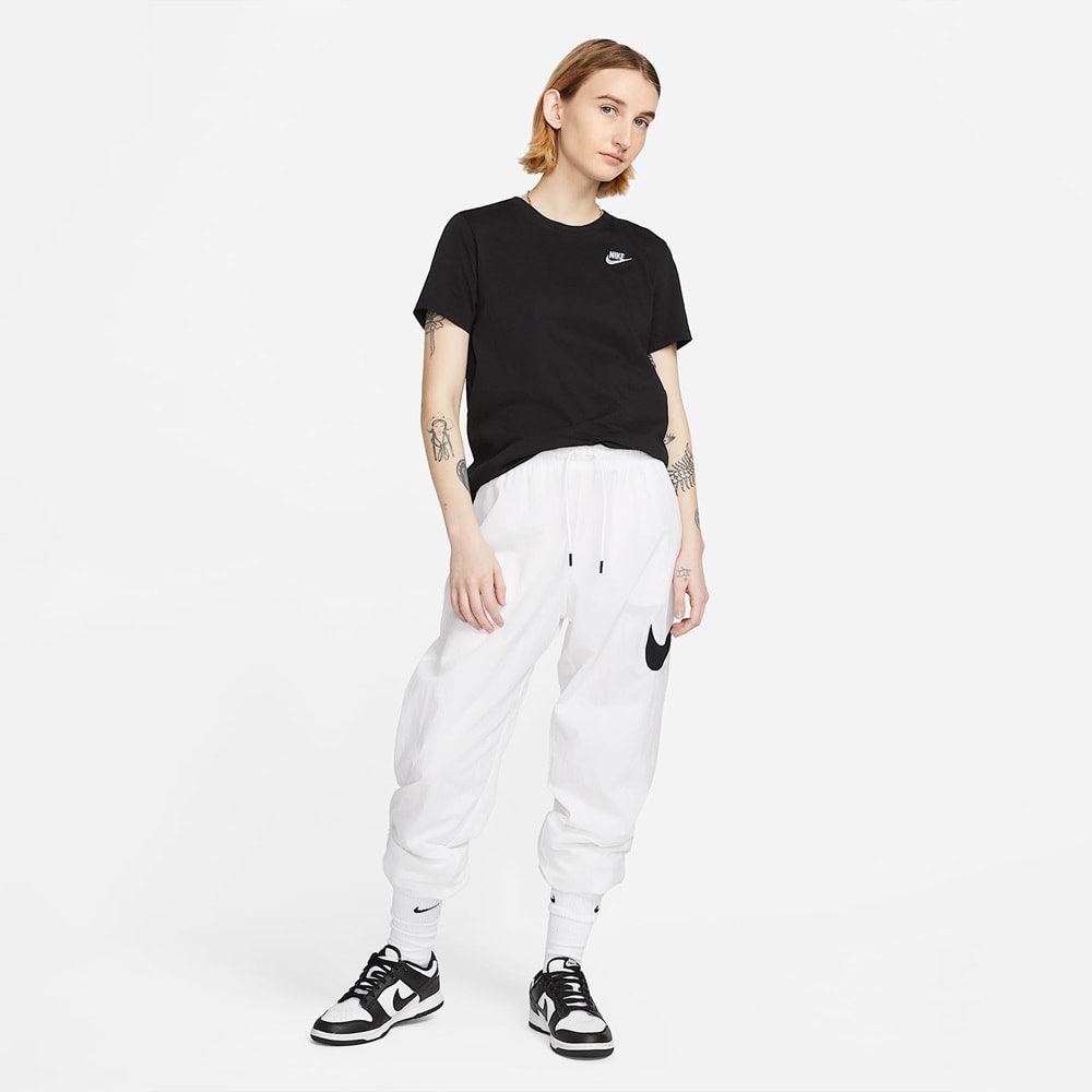 Nike Sportwear Club Unisex Tshirt DX7902-010 - Siyah - L