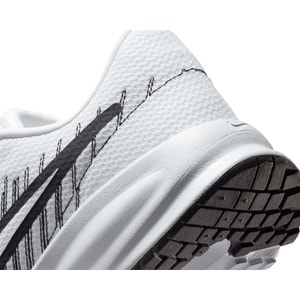 Nike Run Defy Erkek Koşu Ayakkabısı HM9594-102 - Beyaz - 41