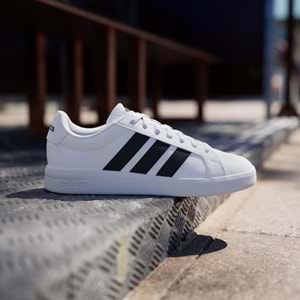 Adidas Grand Court Base 3.0 Erkek Spor Ayakkabı JR4613 - Beyaz-Siyah - 40