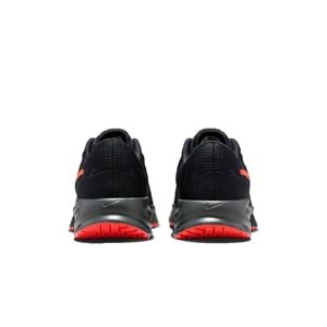 Nike Run Defy Erkek Koşu Ayakkabısı HM9594 012 - Siyah-Kırmızı - 40