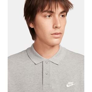 Nike Club Short Erkek Tshirt FN3894-063 - Gri - L