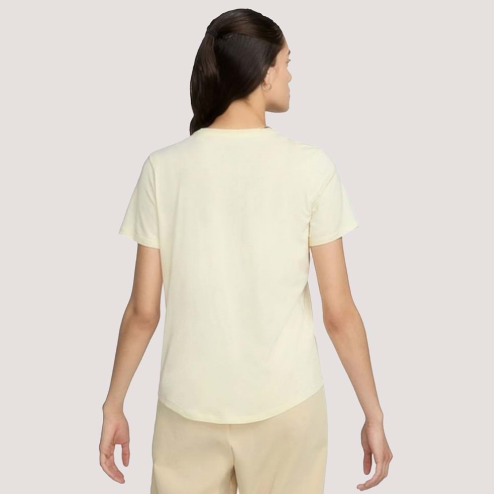Nike Kadın W NSW Clup SS Tshirt - Bej - XS